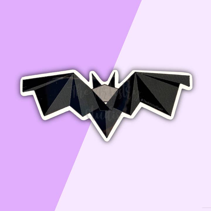 Sort flagermus klistermærke | 3x1.3 for engroshandel hos The Artistry Studio