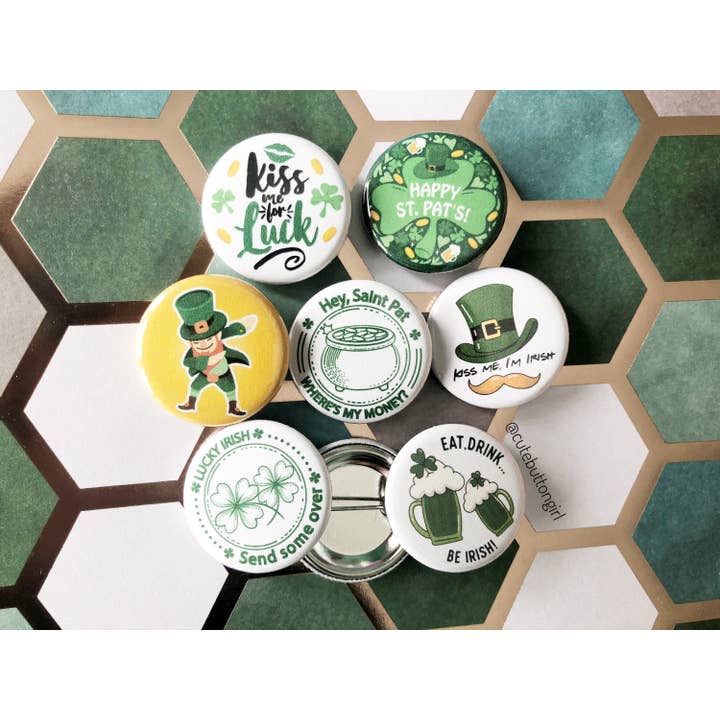 1,25 pouces et 2,25 pouces à St. Pat's ! pour la vente par Cute as a Button Girl