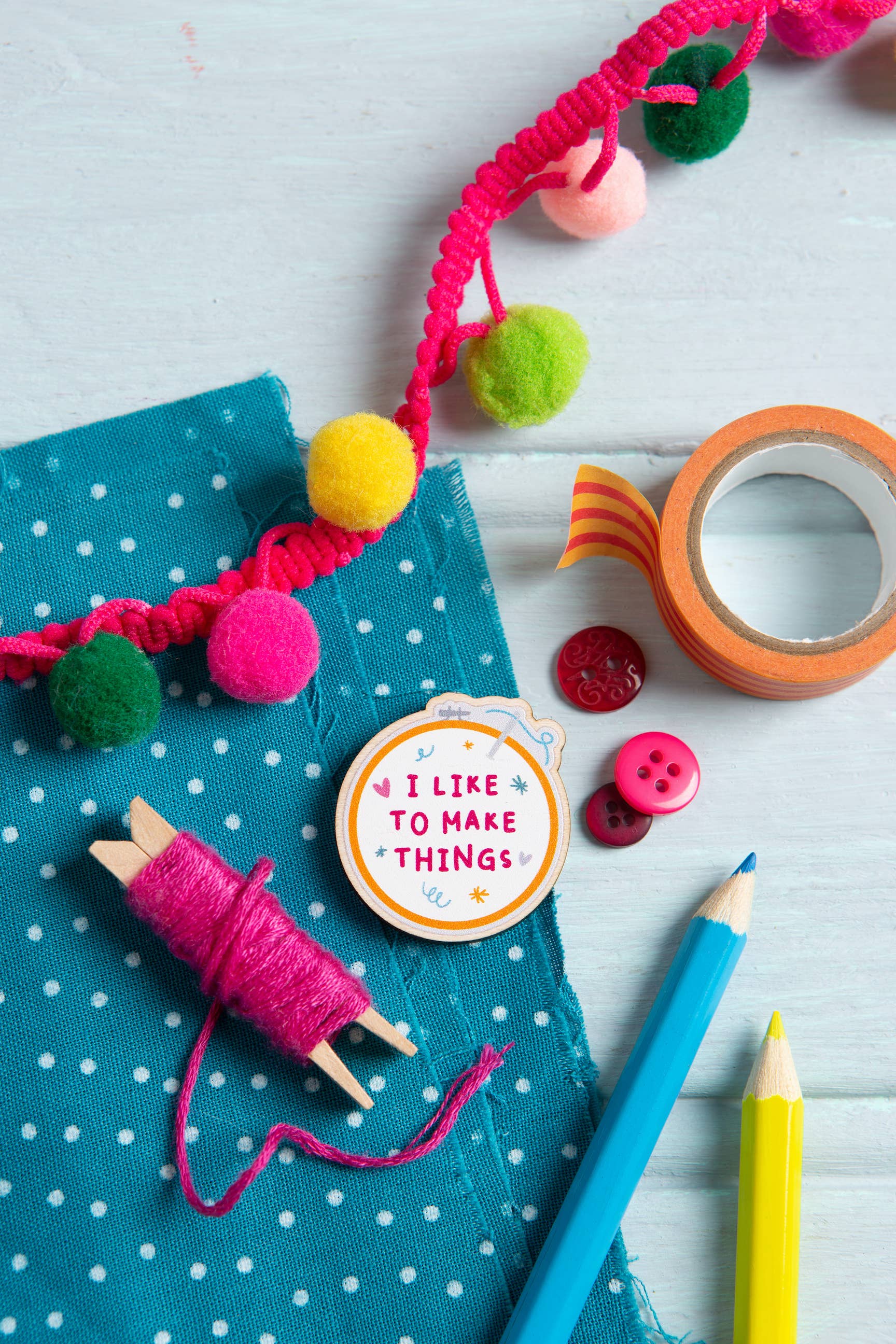 Hawthorn Handmade (US Duties Paid) - Wholesale Embroidery/Cross Stitch Supplies - I Like To Make Things Needle Minder | Gift for Crafters1