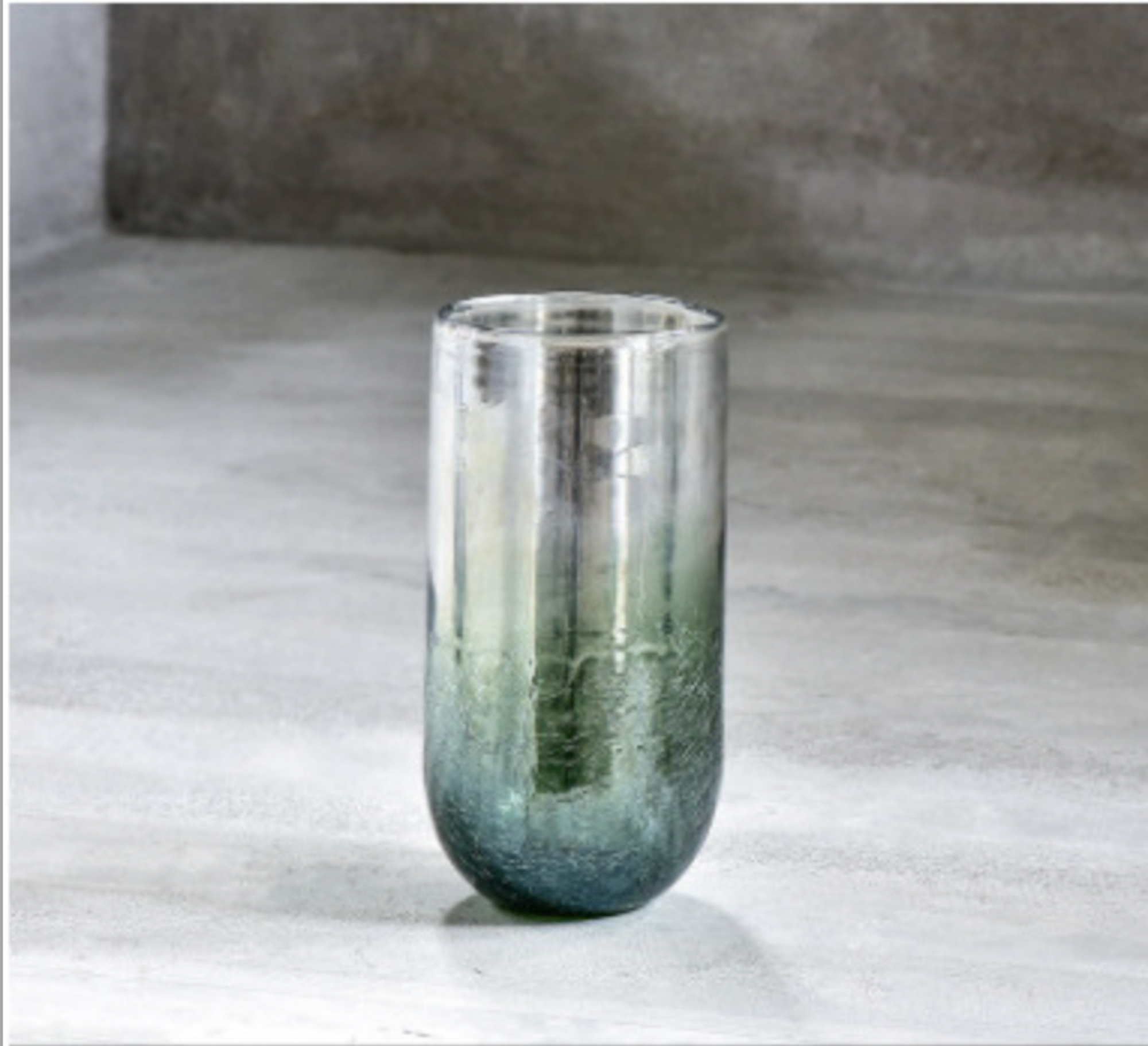 Noah Decoration – wholesale Vas – Gradientglasvas med issprickor, cylindrisk form11