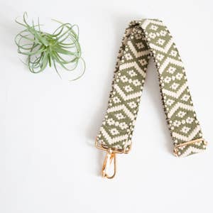 Purchase Wholesale beaded bag strap. Free Returns & Net 60 Terms on Faire