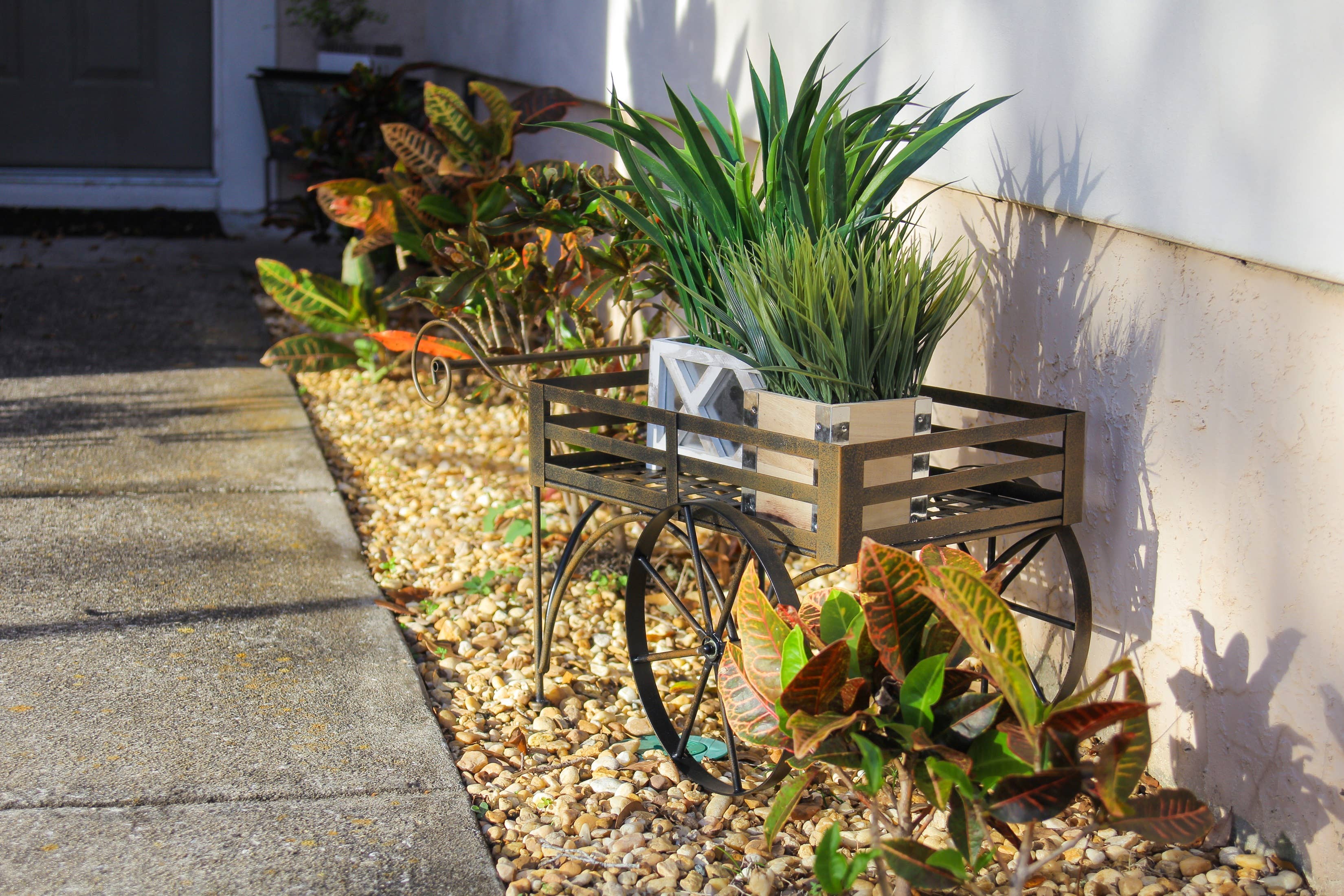 Zeckos - Wholesale Plant Pot Stand - 26 Inch Rustic All Metal Wagon Cart Plant Stand8