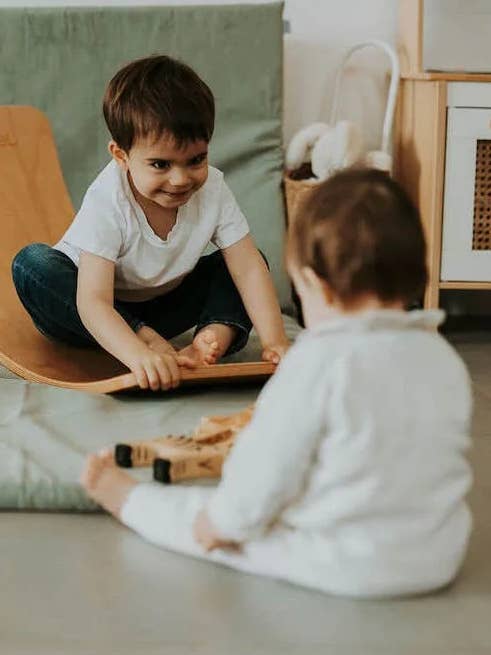 Sage green motor skills mat for wholesale by Manufacture des bébés français