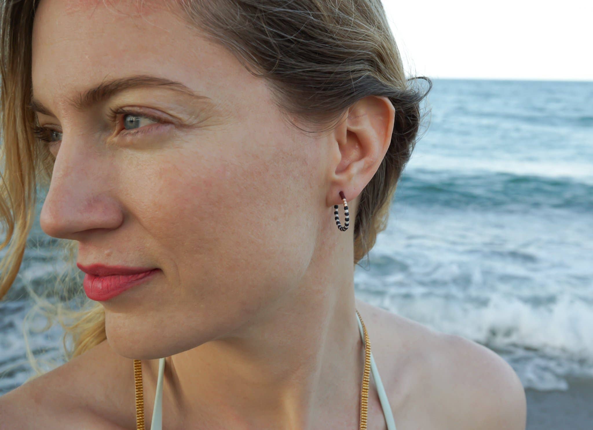 Alice Rise - Wholesale Hoop Earrings - Little Colorloop in Berry1