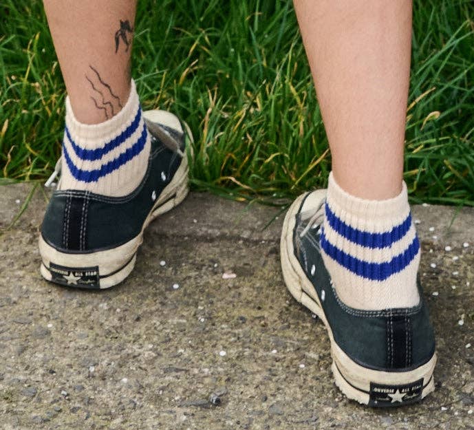 ESCUYER - Wholesale Socks - Women's - Women Stripes Ankle Socks - Ecru / Bright Blue1