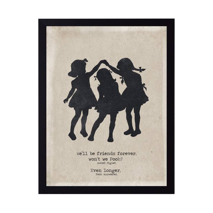 Citation d'un ourson et d'un cochon sur la silhouette de trois filles pour la vente par Antique Curiosities Inc