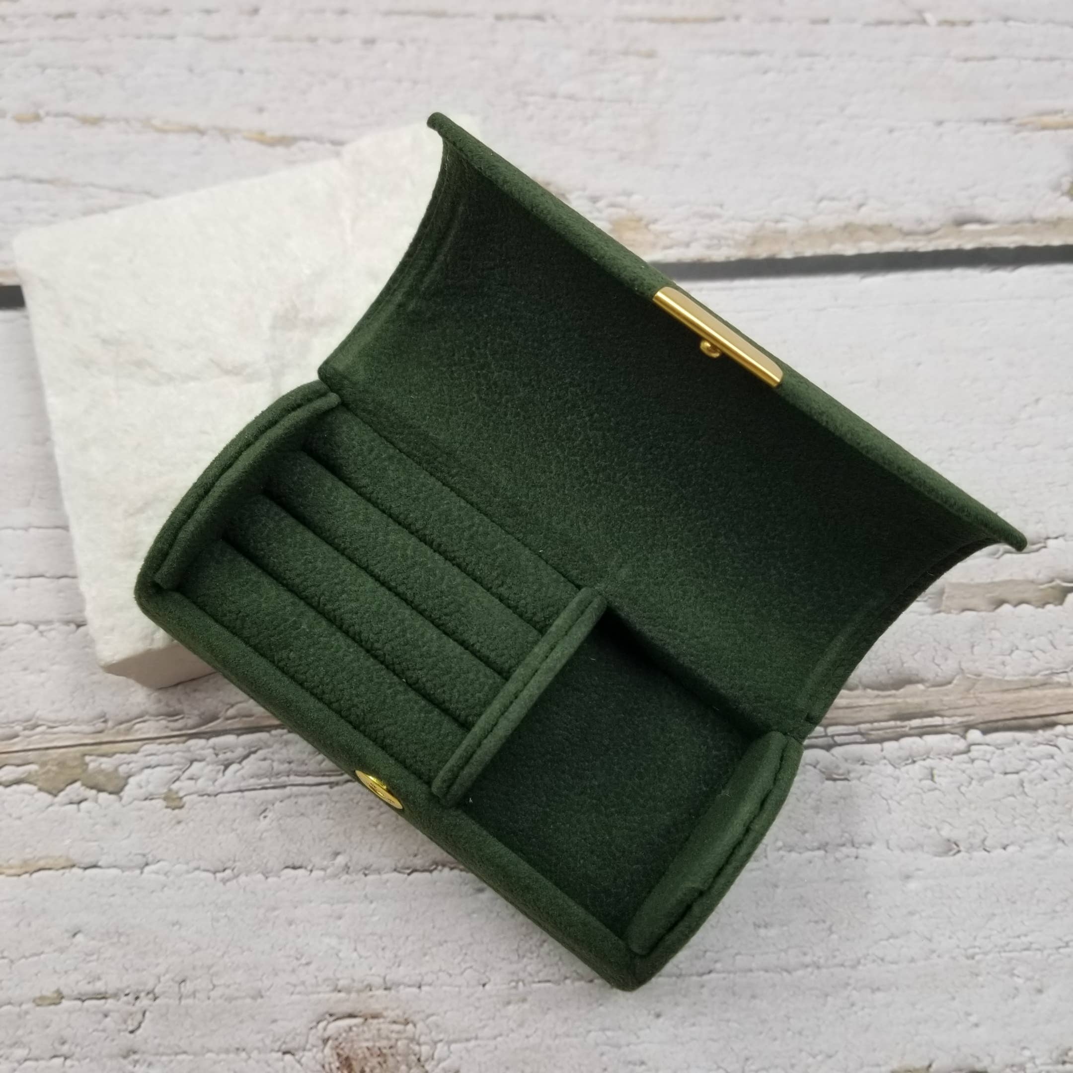 Treasure Wholesale – wholesale Jewellery box/organiser – Portable For Granular Velvet Jewelry Box2