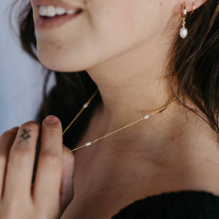 Rising - Wholesale Beaded/Pearl Necklace - Athena2