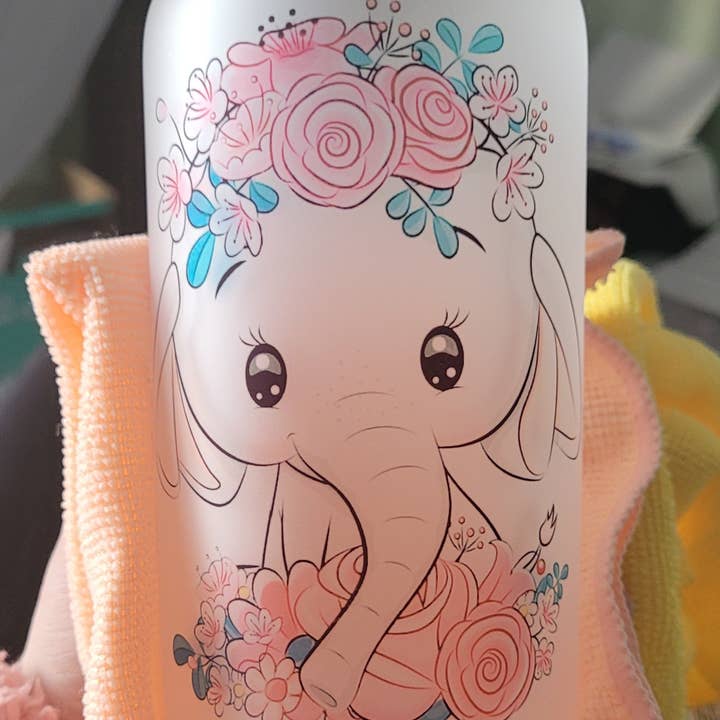 Tasse en verre Elephant pour la vente par Lily's Craftory