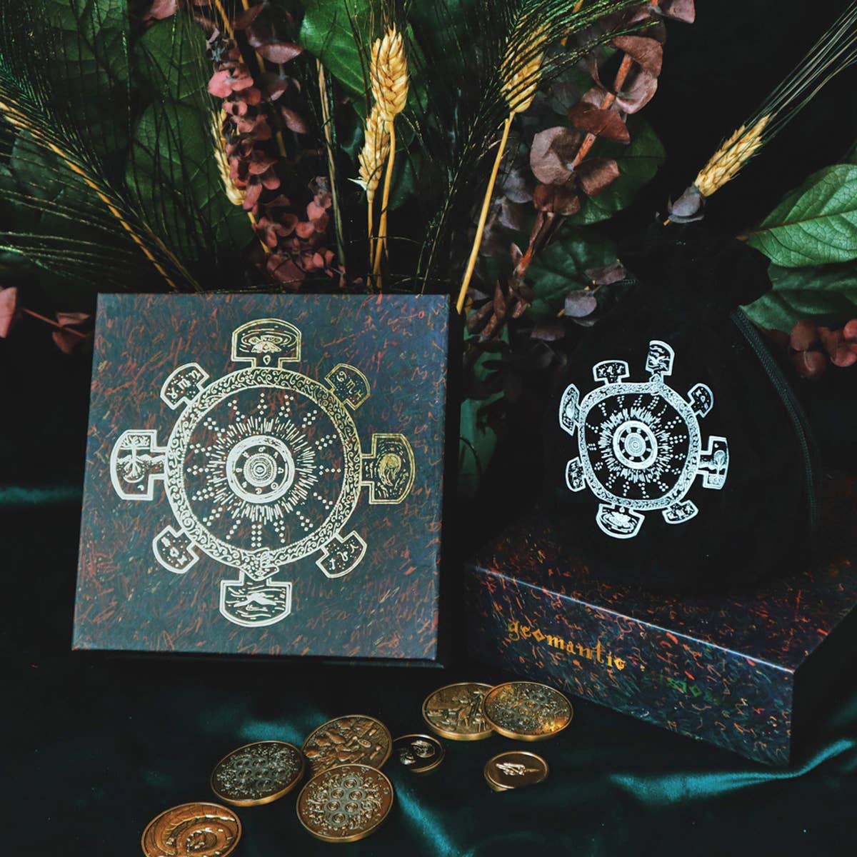 Prisma Visions – wholesale Meditationsprodukter – Geomantic Visions – set med 20 guldbelagda mynt7