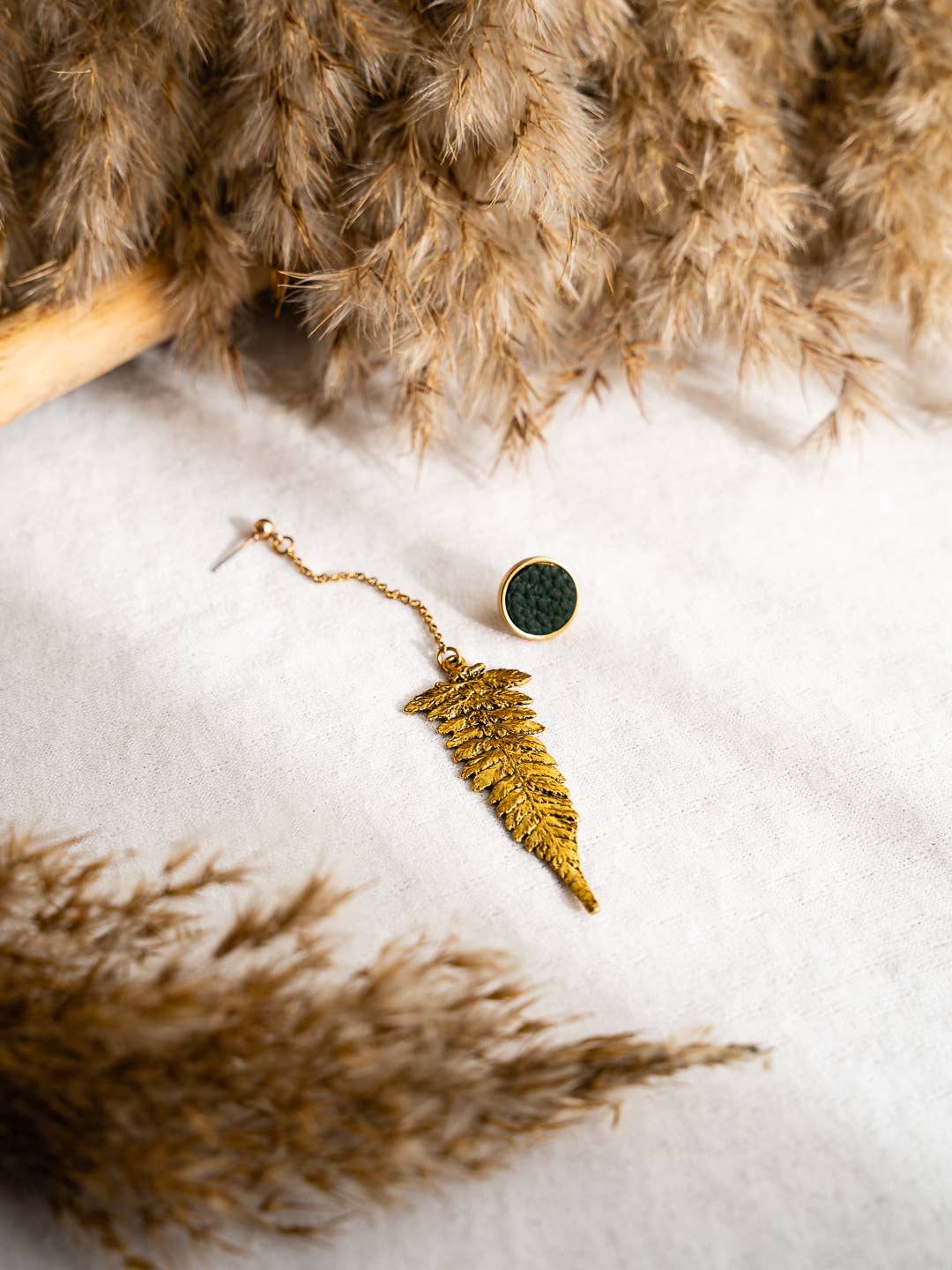 L Atelier De Leslie Wholesale Products Buy With Free Returns On Faire Com