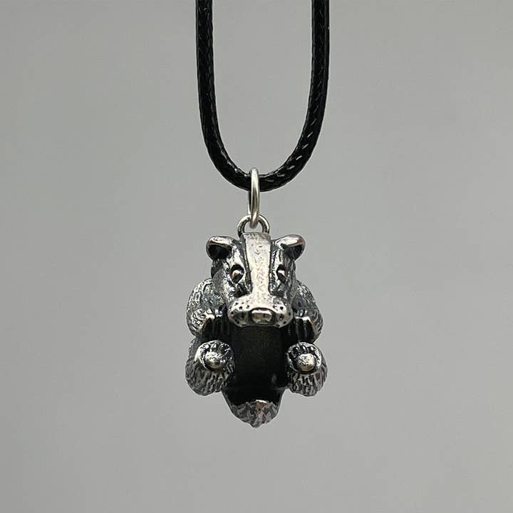 Ashlen - Wholesale Pendant/Charm Necklace - BADGER NECKLACE
