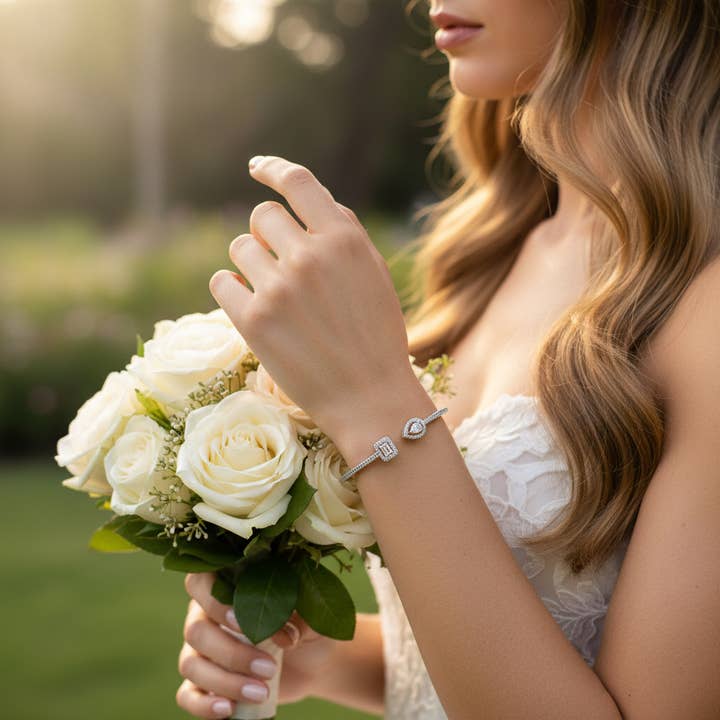 COLLEZIONE CZIRCONIA - BRACCIALE BANGLE SQUISITO - CZBR144 SV per la vendita all'ingrosso da parte di Athena Bridal Jewellery