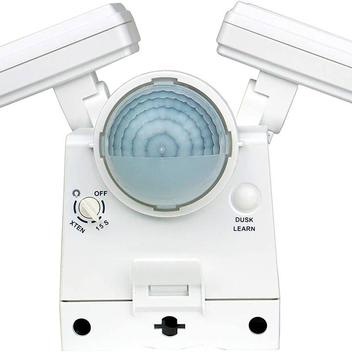 FLI Products - Wholesale Outdoor/lawn light - IQ America LED Motion Security Flood Light, Battery-Powered Universal Mount, 700 Lumen Closet Shed Storage Attic Workshop Barbeque Light WH5