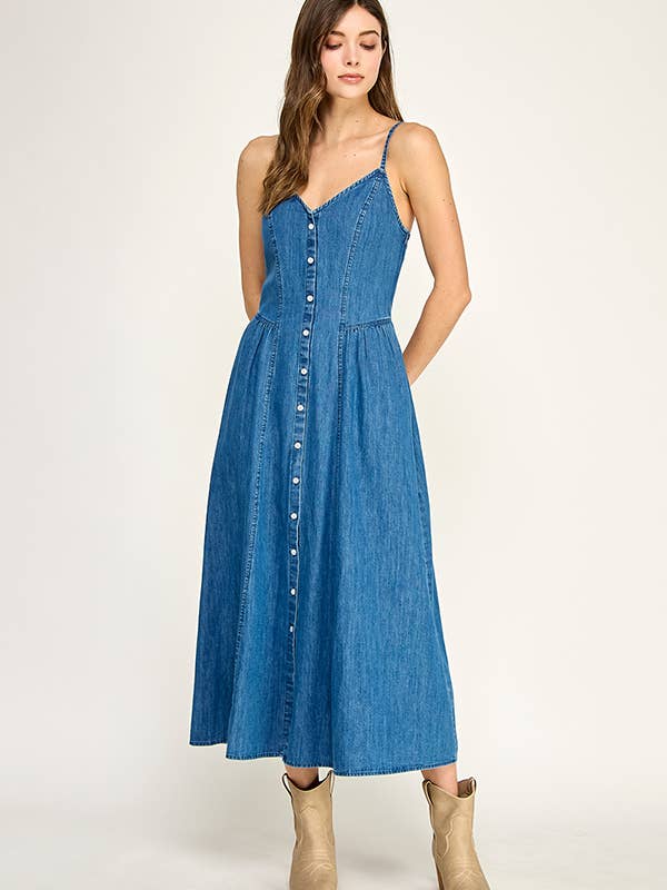 ABITO MIDI IN DENIM CON BOTTONI DAVANTI per la vendita all'ingrosso da parte di Miss Love