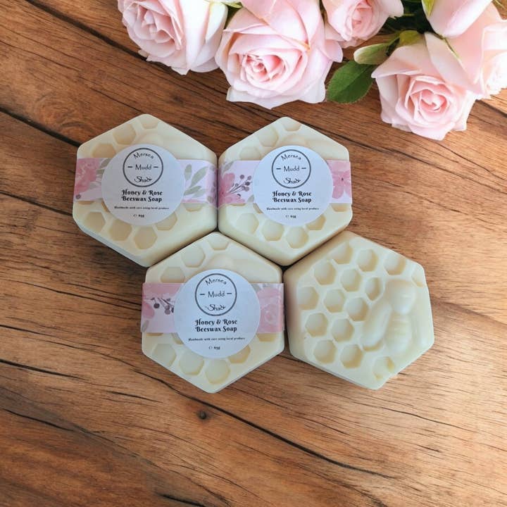 Mersea Mudd Shack Ltd – wholesale Bar Soap – Queen Bee Beeswax Soap Bar 65g