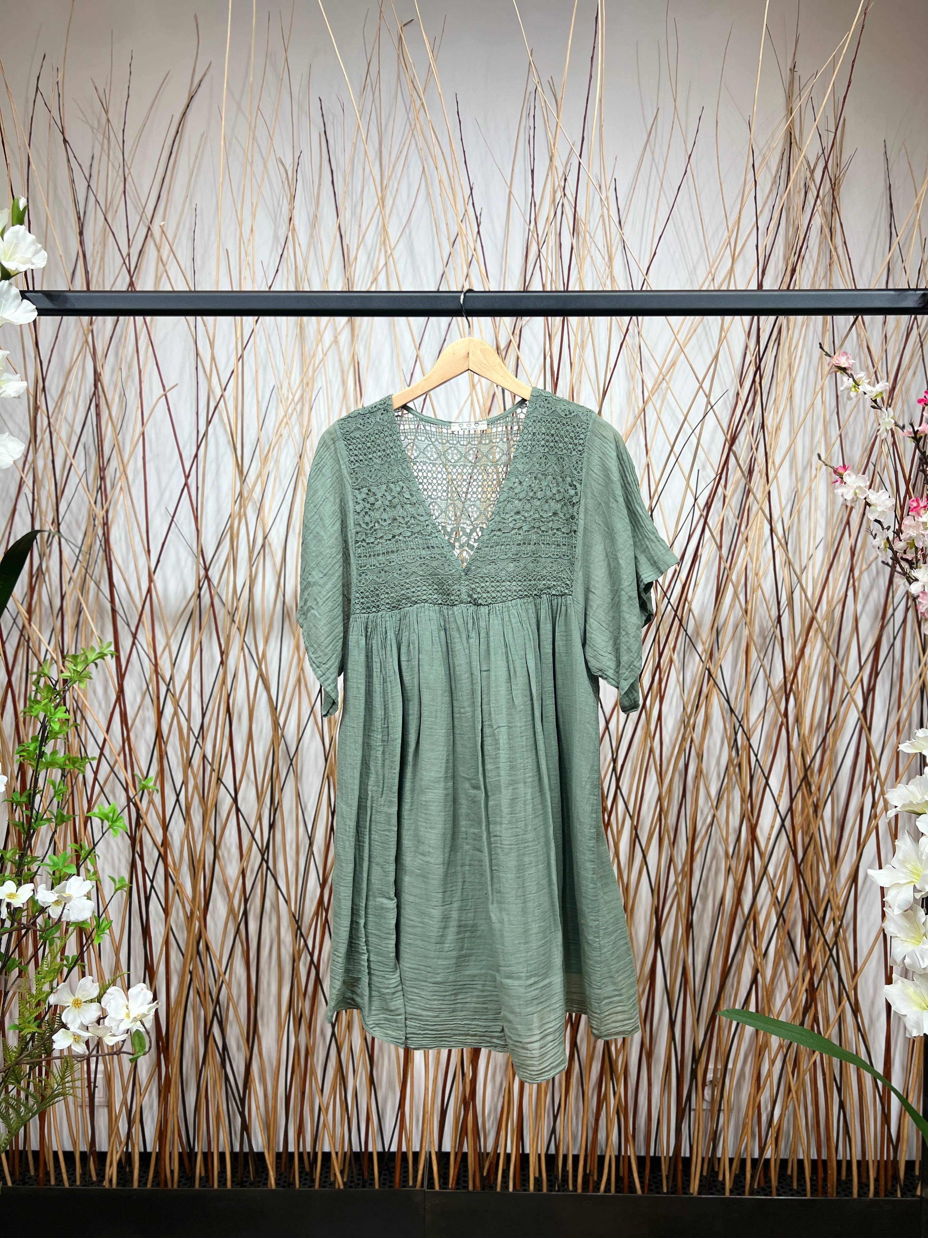 L'Emotion - Wholesale Dress - Women's - 100% Cotton V-Neck Lace Top Short Dress8