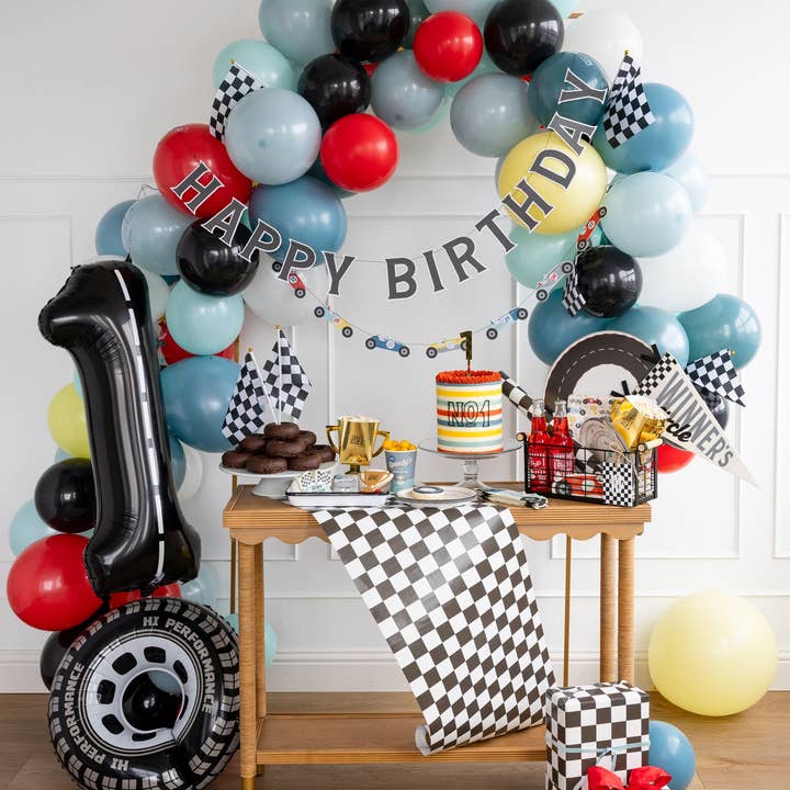 My Mind’s Eye – wholesale Disposable table cover/runner – MIL1020 - Miles per Hour - Checkered Flag Table Runner7