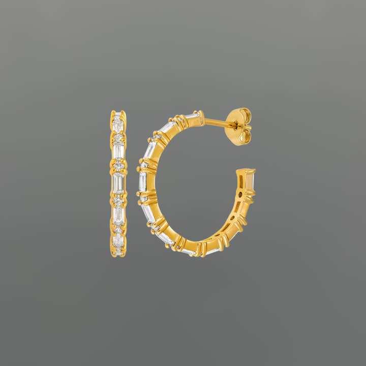 Something Silver - Vendita all'ingrosso Orecchini a cerchio - Orecchini a cerchio con baguette CZ Cluster