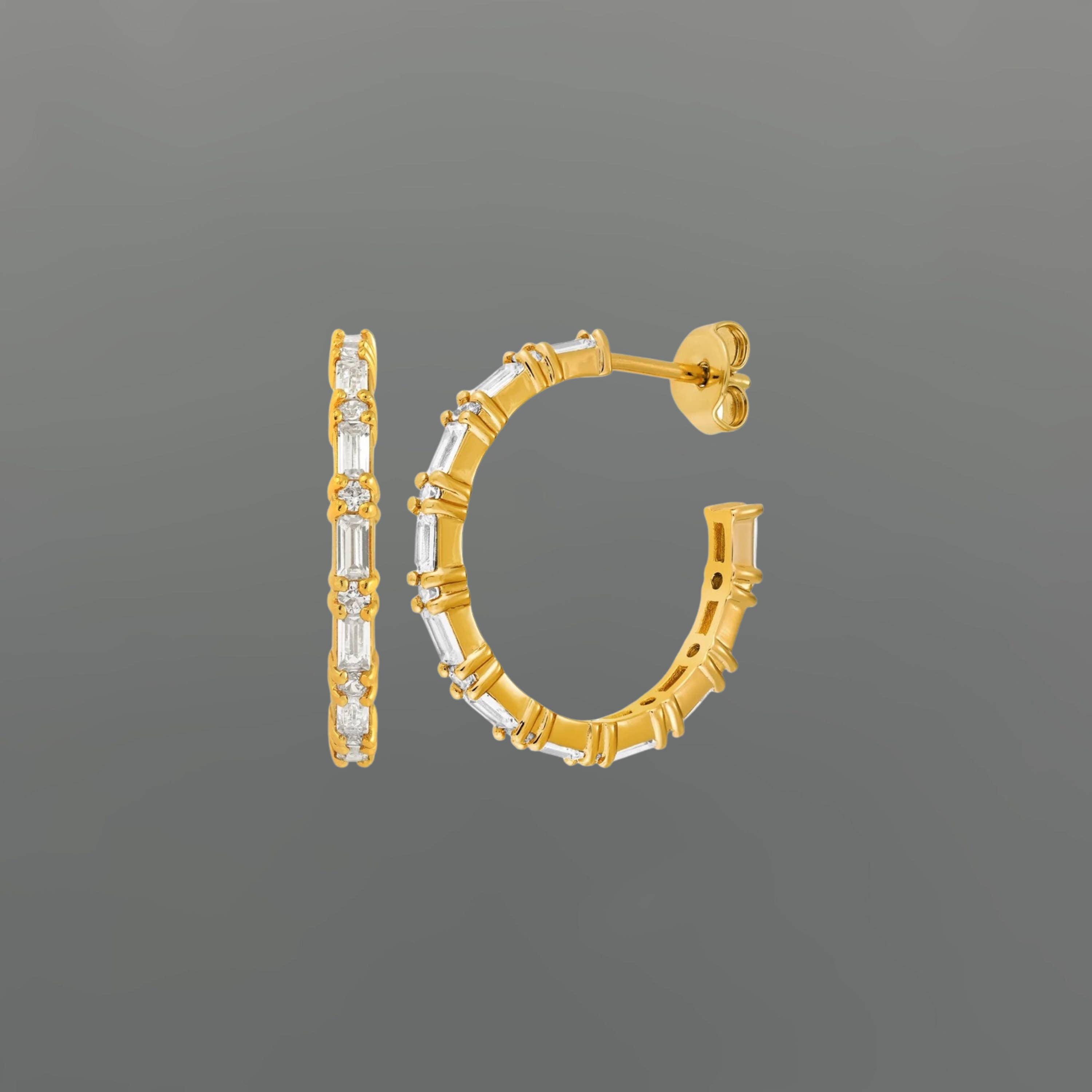 Something Silver – Großhandel Hoops – CZ Cluster Baguette Creolen