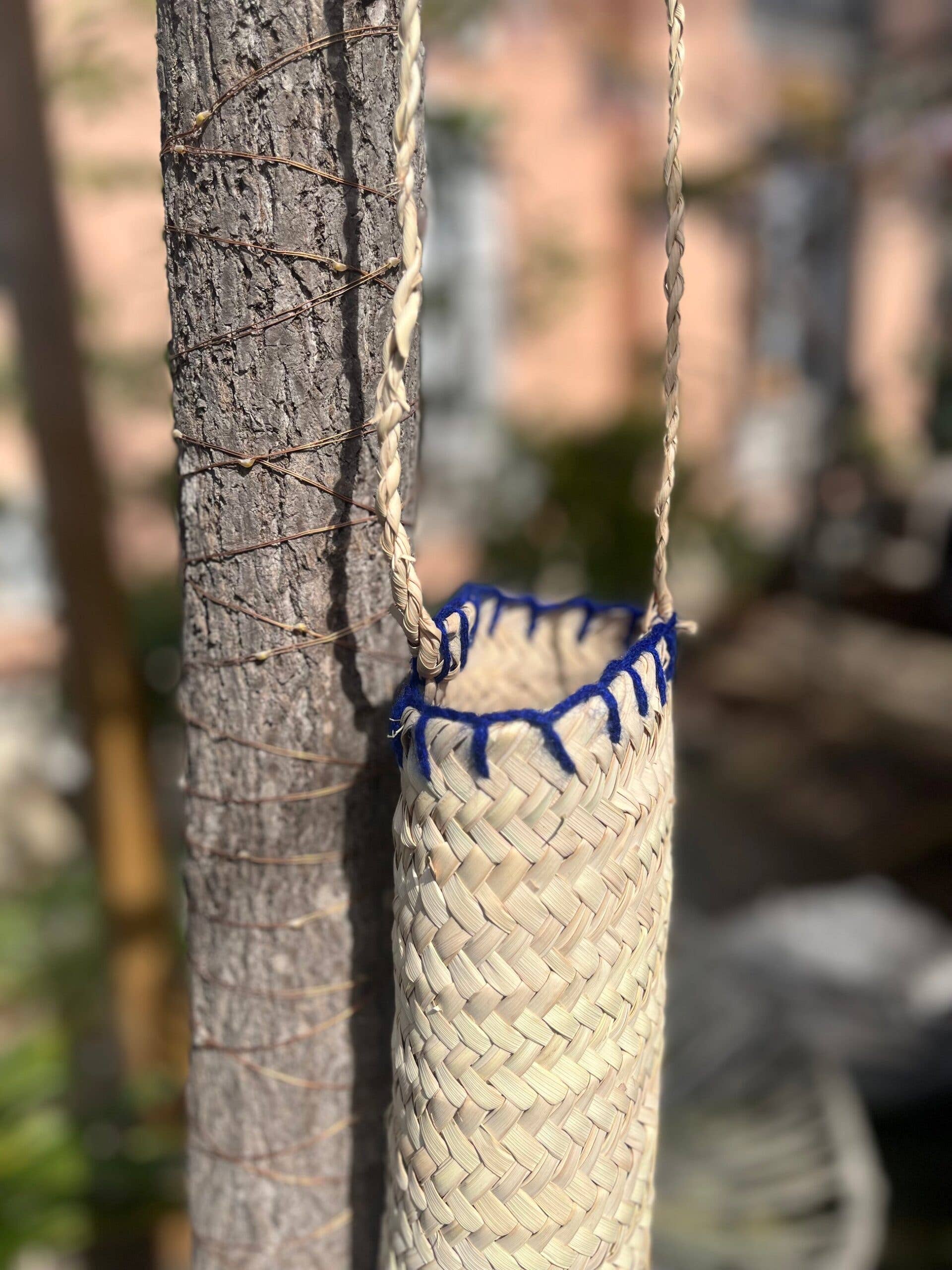 High crafty – Suporte para garrafas/garrafeira por atacado – Suporte de Garrafa em Folha de Palmeira AZUR Feito à Mão com Alça3