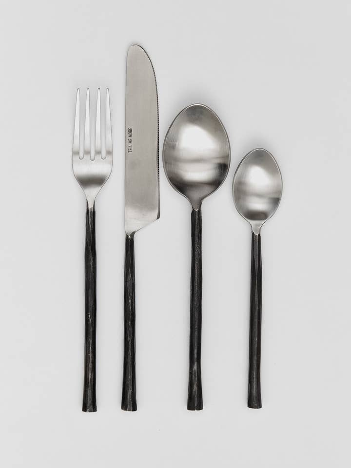 Set di posate in acciaio per la vendita all'ingrosso da parte di Tell Me More