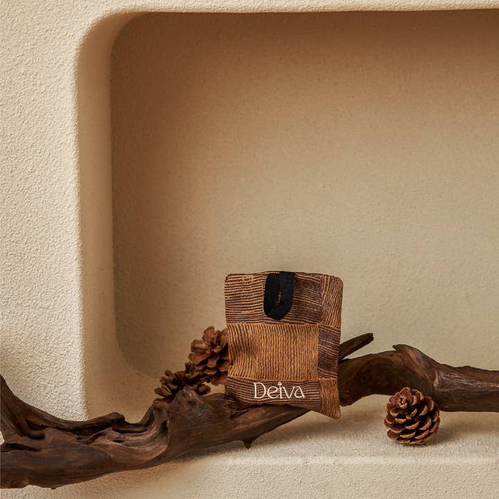 Deiva - Wholesale Sachet - Darkwood4