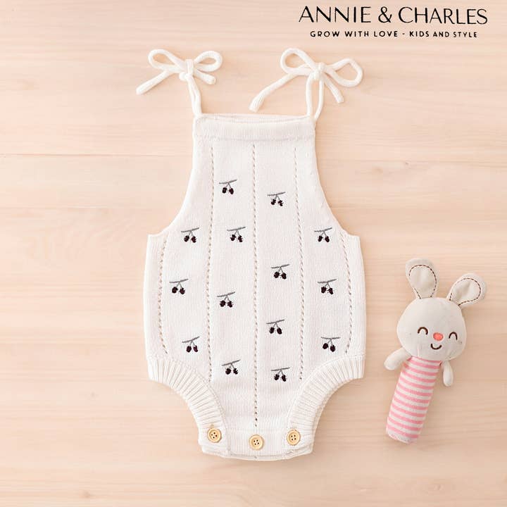 Annie & Charles® knitted baby bloomer FRUIT for wholesale by Annie & Charles