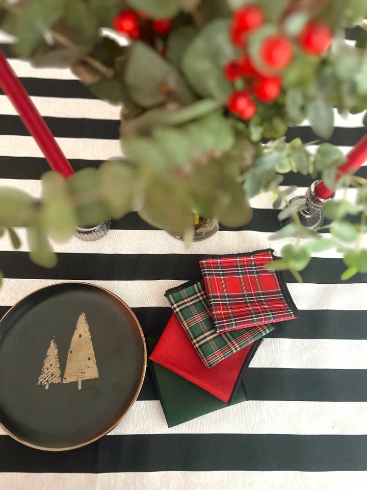 Lot de 6 serviettes cocktail à carreaux tartan pour la vente par Huca Home