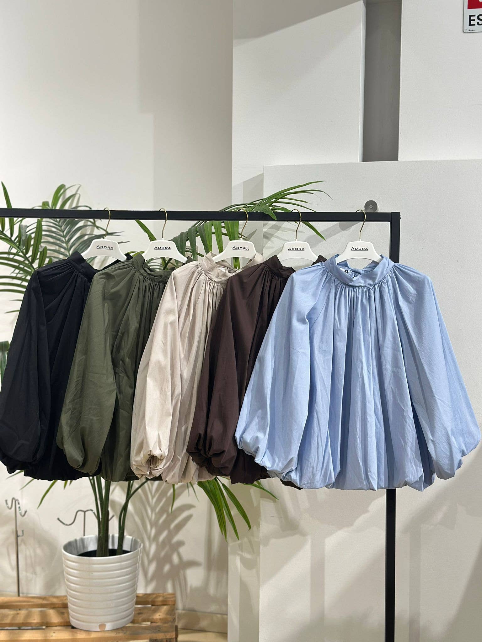 ADORA – wholesale Blouse – Women’s – Cotton blouse with bow at the back3