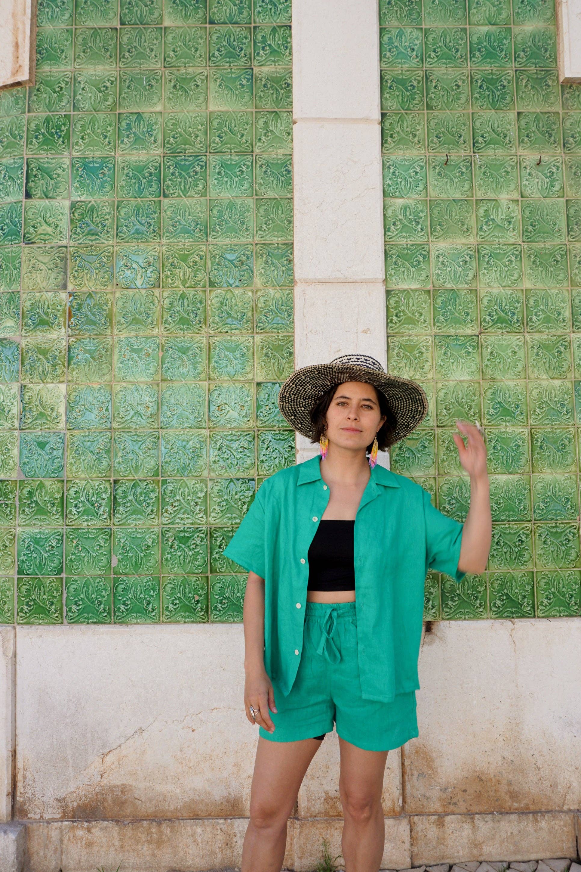 by kvp - Wholesale Button Down Shirt - Women's - Gilroy Shirt in Emerald City3