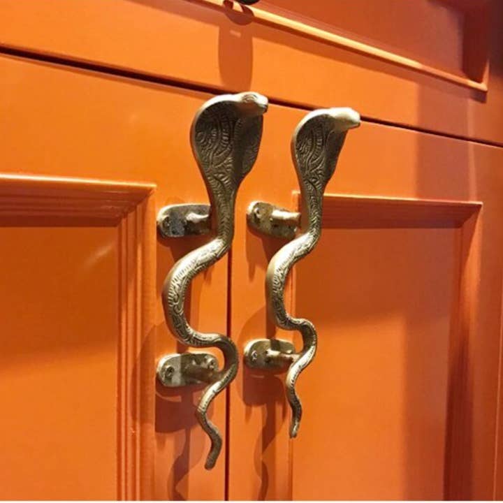 Spitfire Girl - Wholesale Knob/Pull - Cobra Snake Brass Handle