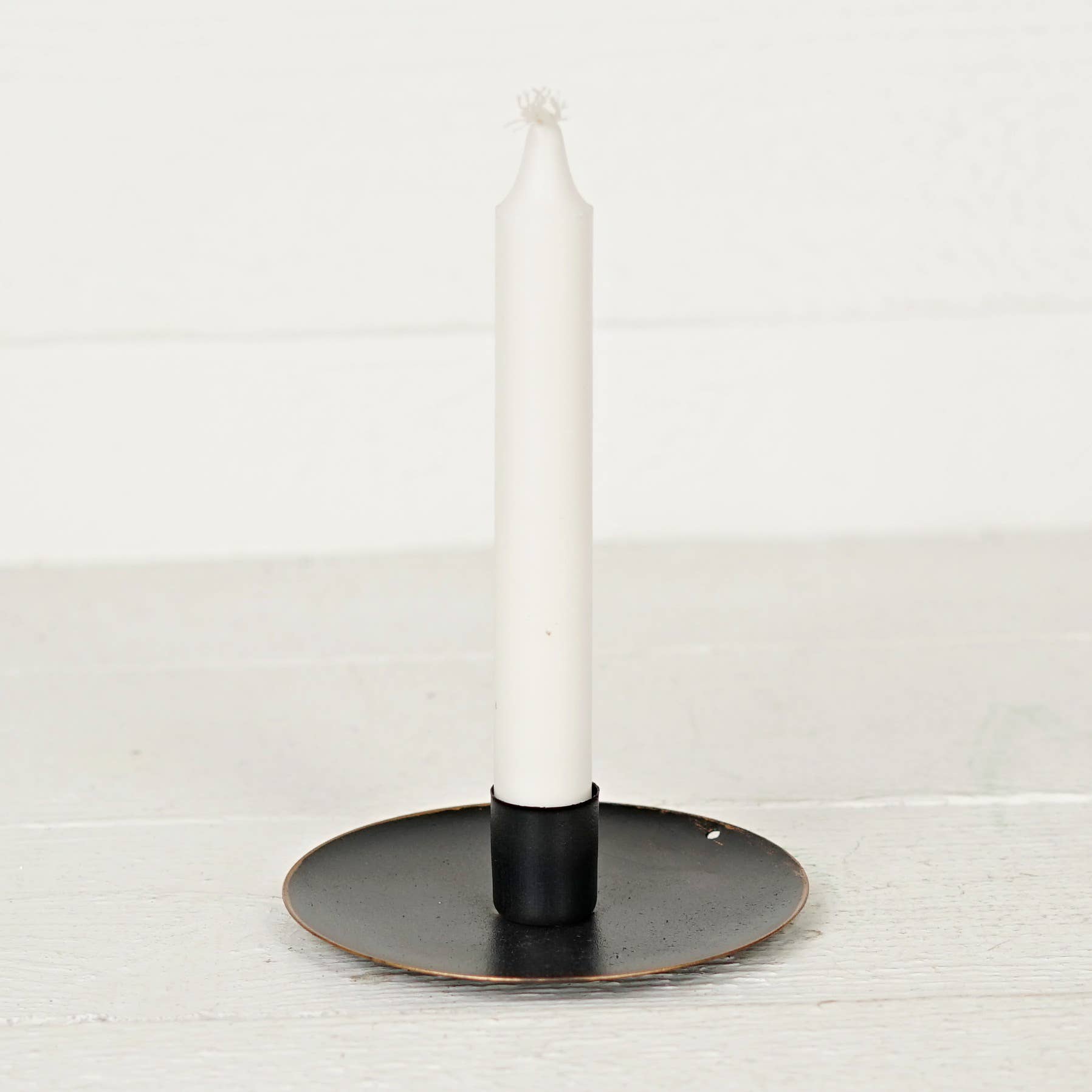Holiday Depot Inc. - Wholesale Candle Holder - 570766- Black Metal Round Plate Taper Holder-5Dx1.22