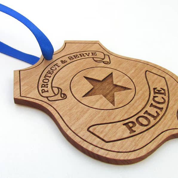 Memories for Life – wholesale Prydnad – Polismärke julprydnad