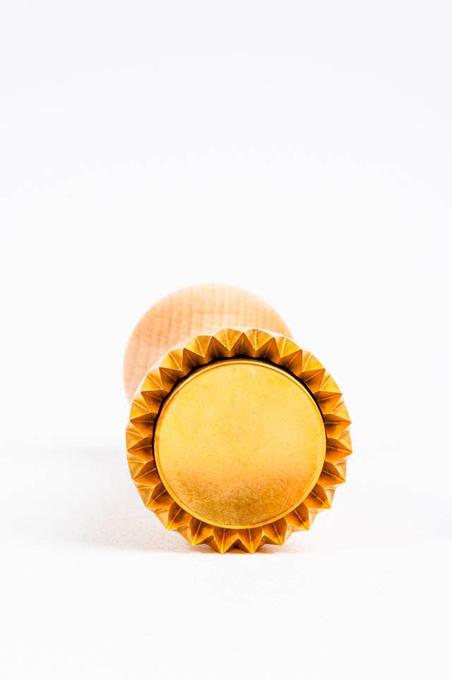 LA GONDOLA - Wholesale Kitchen Tool/Gadget - Round Ravioli Pasta Cutter,Ravioli Stamp  Festooned 50mm 5