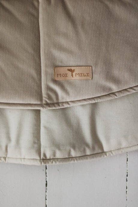 Moi Mili – Engroshandel Legemåtte - Børn og baby – Rund blød beige fløjlsmåtte1