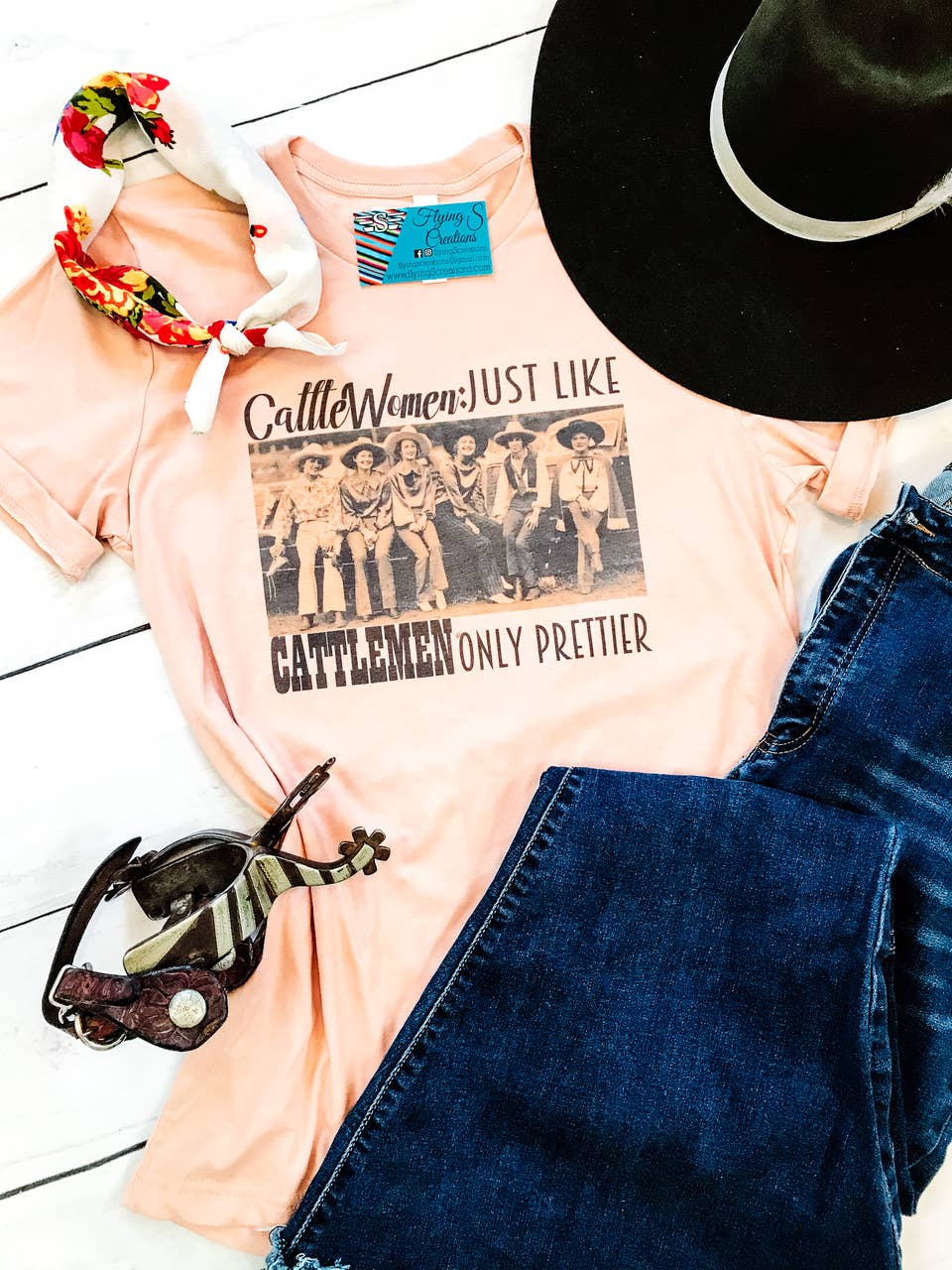 Flying S Company - Vente T-shirt sérigraphié – femme - T-shirt "Les Femmes de Bétail sont Plus Jolies"1