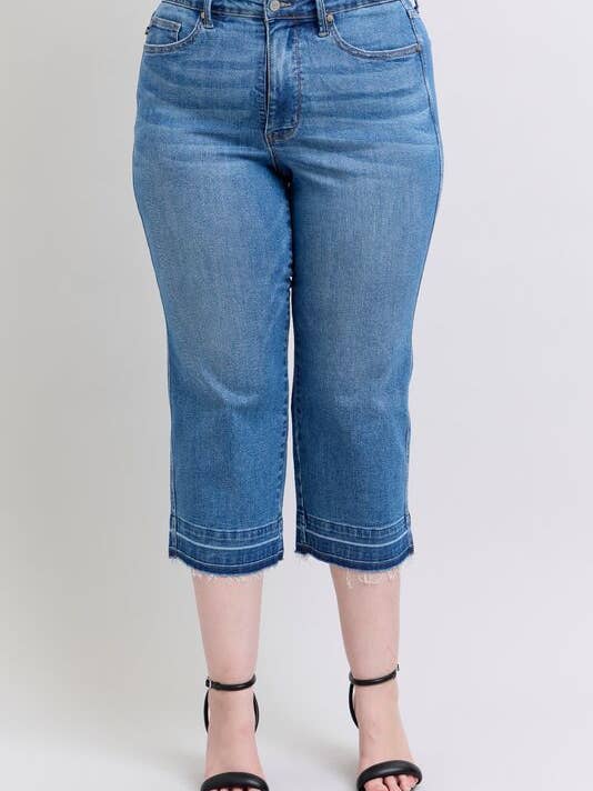 Taille haute contrôle du ventre ourlet évasé large - PLUS pour la vente par Judy Blue Jeans