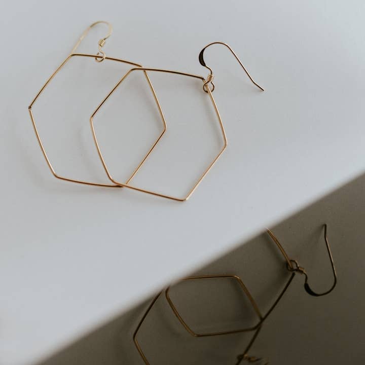 Broome øreringe for engroshandel hos Jillian Leigh Jewelry