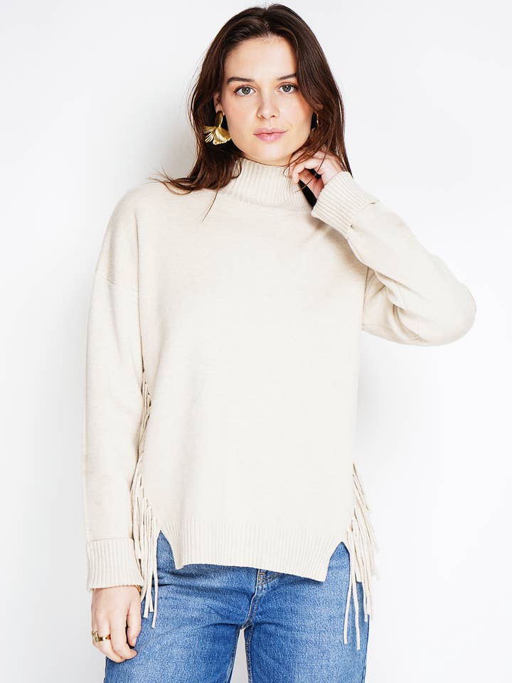 NOELINE - Wholesale Knit Sweater - Women's - Knit sweater with fringes 260121