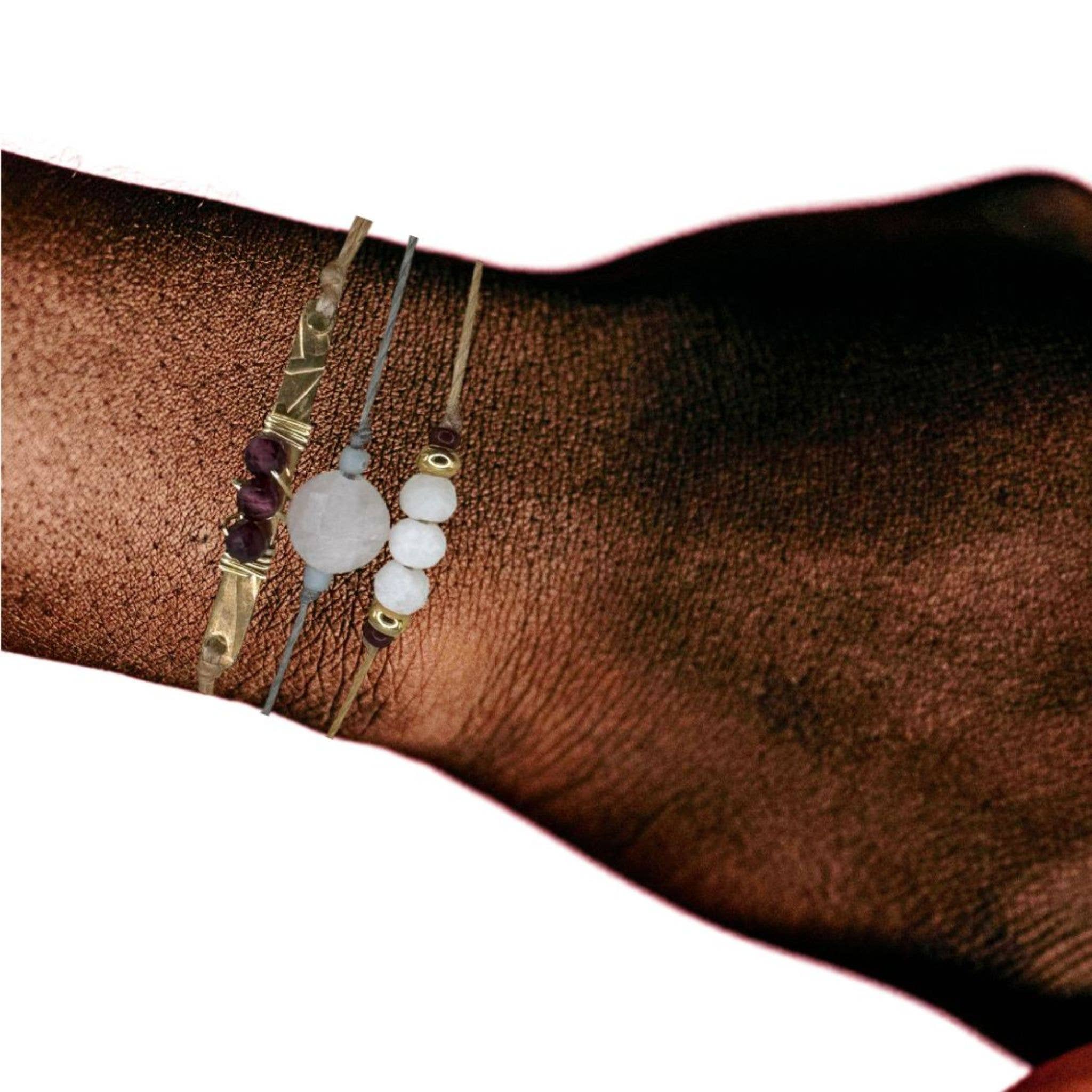 Silver Sparrow Jewelry - Vendita all'ingrosso Parure di gioielli - Set di tutti i 12 braccialetti impilabili3