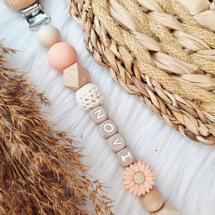 Happy by Lies - Venta al por mayor Clip para chupete - Bebé - Speenkoord con nombre - Daisy melocotón, beige1