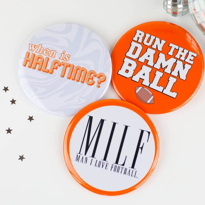Boutons Orange Game Day | Épingles Game Day pour la vente par Tailgated Co.
