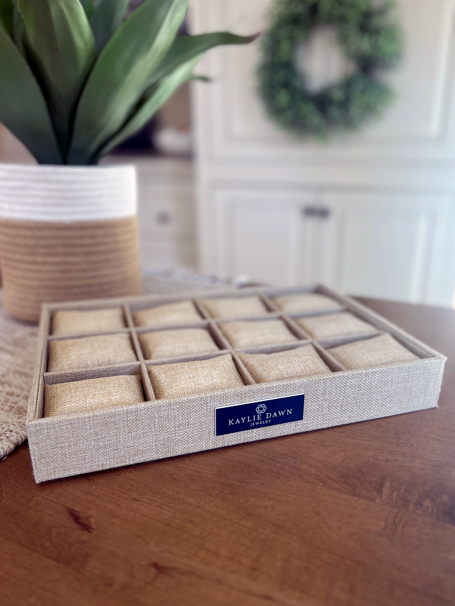 Kaylie Dawn Jewelry - Wholesale Jewelry Stand & Display - Jewelry Displays - Bracelet Bar or Grid - Linen Covered1