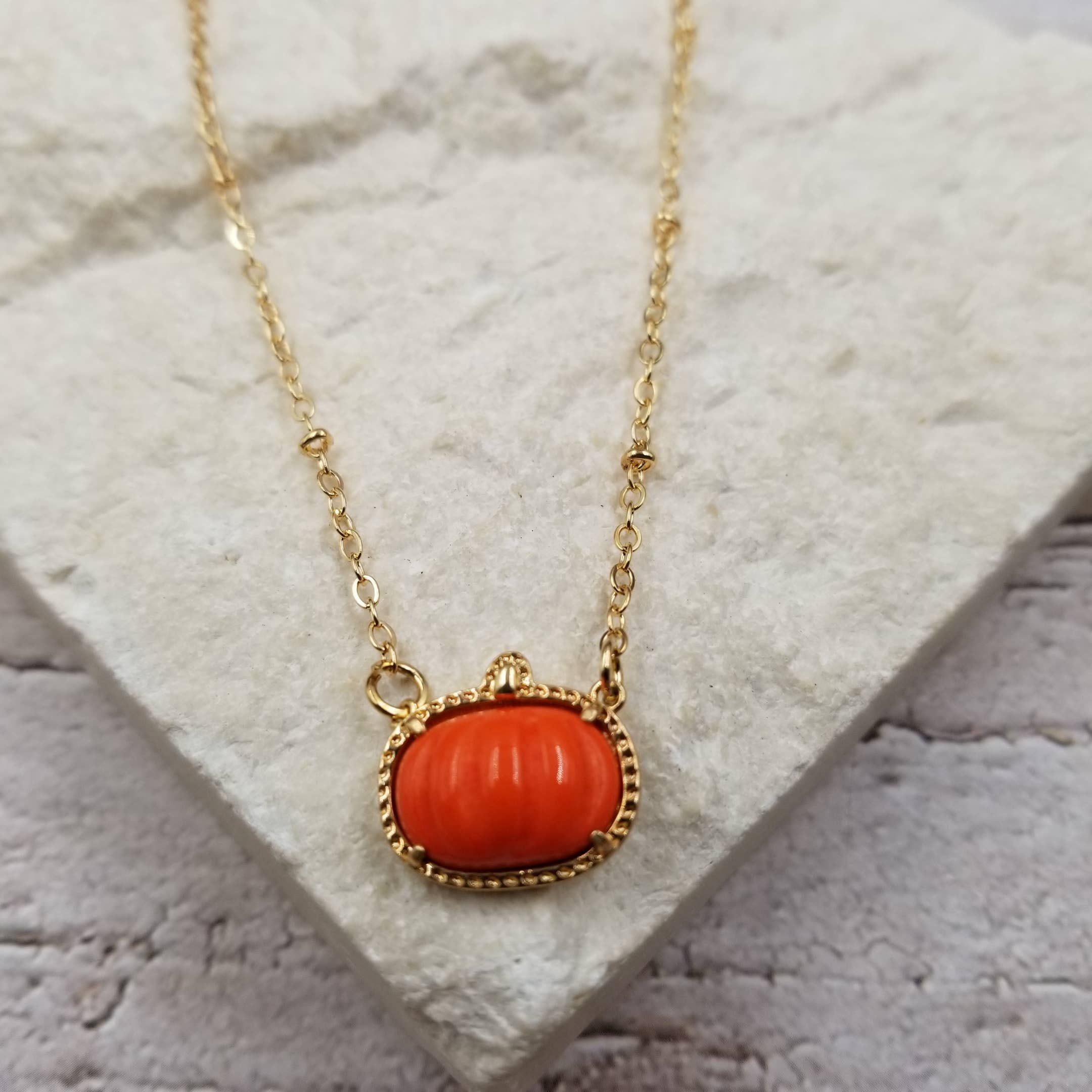 Treasure Wholesale - Wholesale Pendant/Charm Necklace - Fall Harvest Pumpkin Earrings0