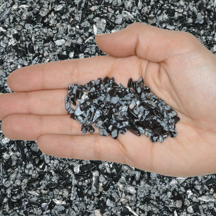 Fantasia Mining – Großhandel Spiritueller Stein/Kristall – Getrommelte Schneeflocken-Obsidian-Chips, 0,2" bis 0,3", China (1 Pfund)1