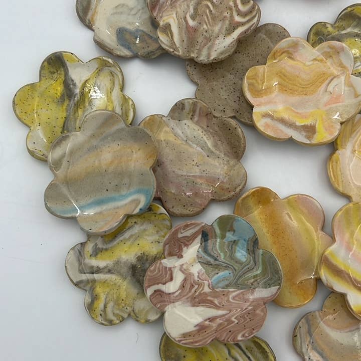 MVP STUDIO - Wholesale Jewelry Dish - Petal Plates3