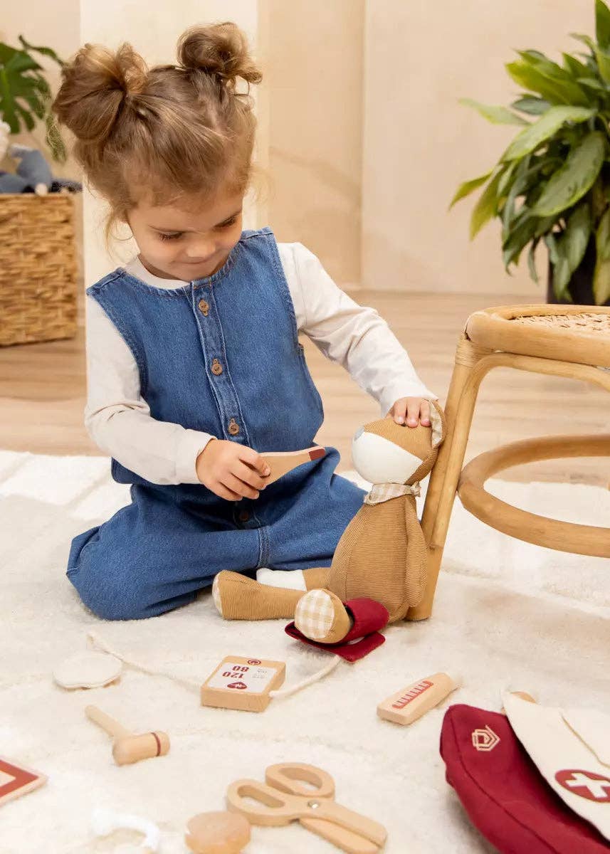 Coco Village – wholesale Toy set – Kids – Wooden Doctor Playset7