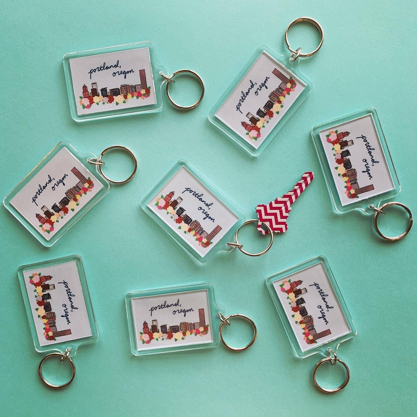 Made by Nilina - Wholesale Keychain - Unisex - Portland Keychain - Skyline Donut White Stag Oregon Souvenir2