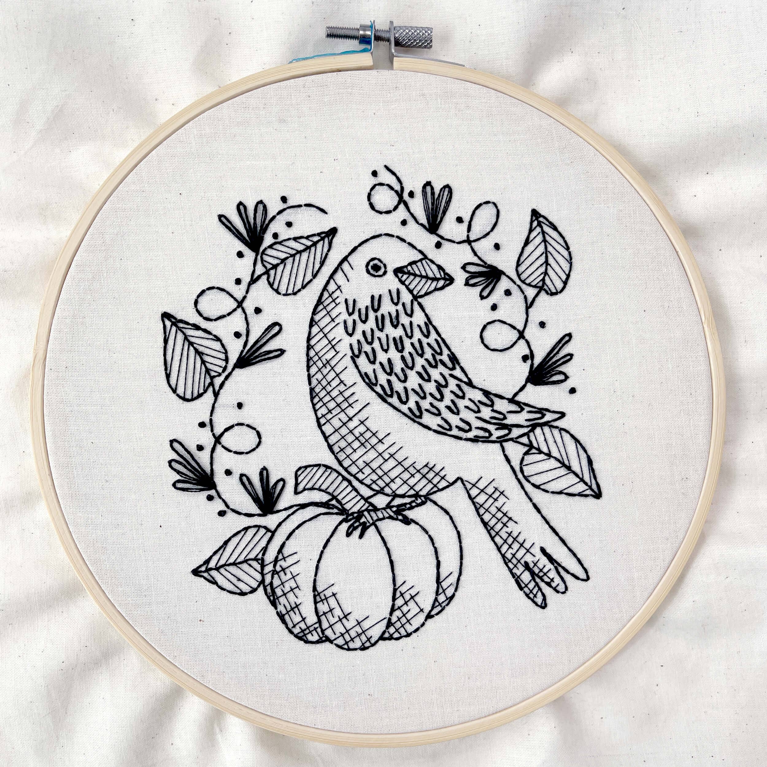 Penguin & Fish - Vendita all'ingrosso Attrezzatura per ricamo/punto croce - Kit da ricamo con corvo da 20 cm5